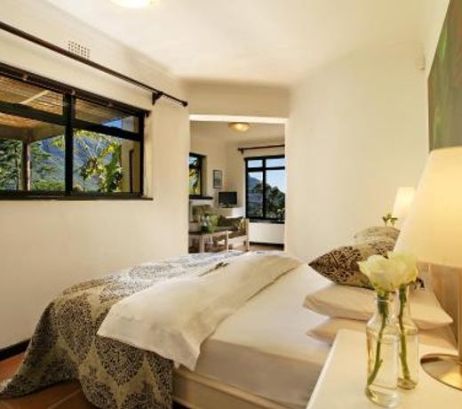 Dreamhouse Guest House