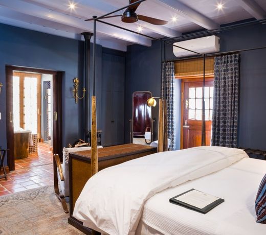 Akademie Street Boutique Hotel