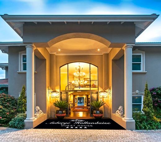 Auberge Hollandaise by Misty Blue Hotels