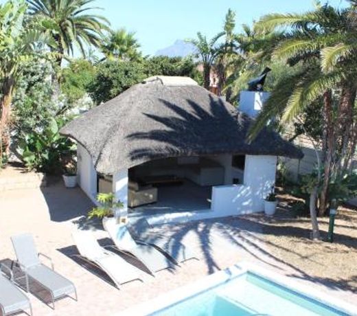 Saffron House Guesthouse