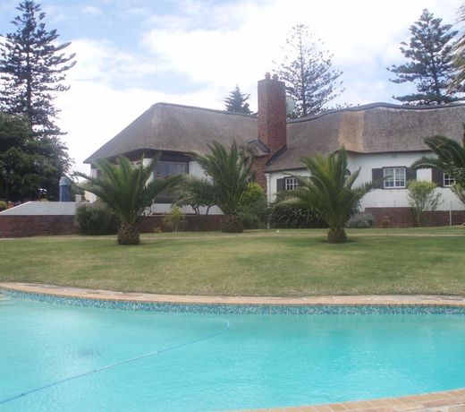 The Sanctuary Guest House Estate