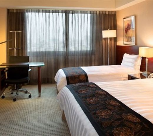 Jen Dow International Hotel