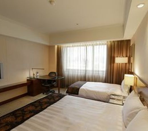 Jen Dow International Hotel