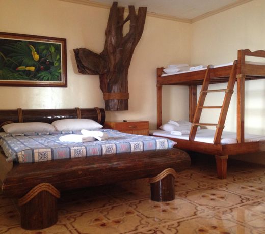 Vasco's Resort