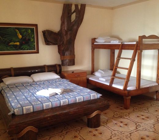 Vasco's Resort