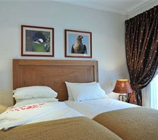Hoyohoyo Chartwell Lodge