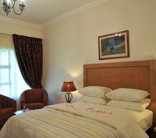Hoyohoyo Chartwell Lodge