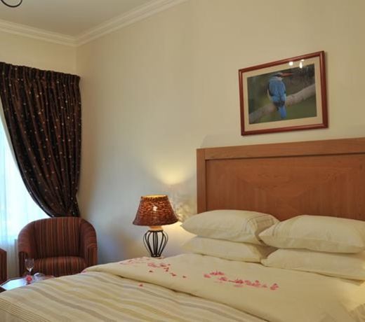 Hoyohoyo Chartwell Lodge