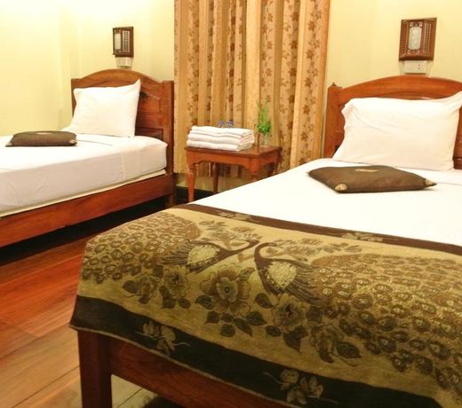 Lankham Riverside Hotel