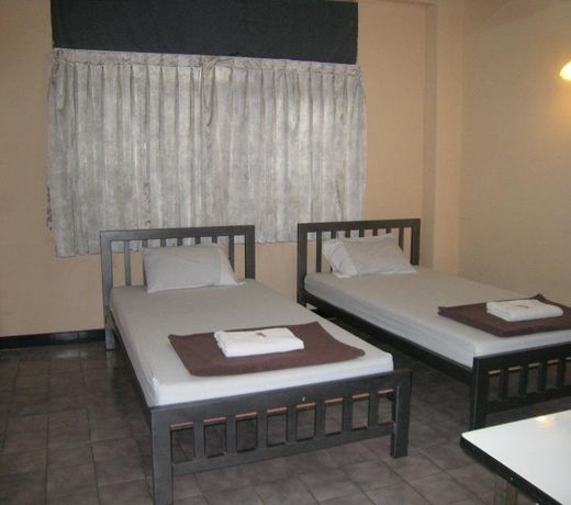 Pakchong Town Hotel