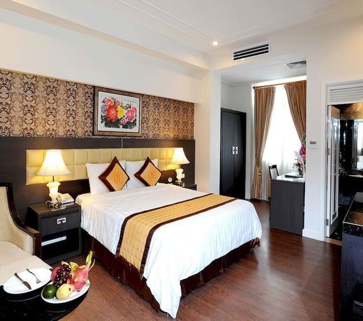 New Era Hotel & Villa