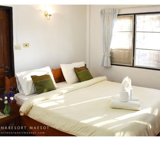 Wattana Village Resort