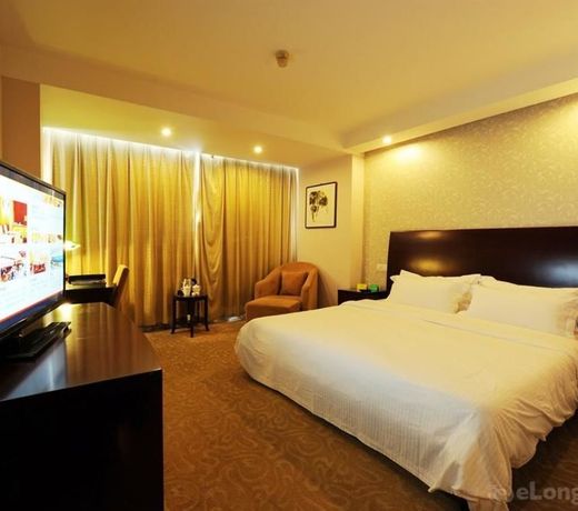 KIND HOTEL DOWNTOWN