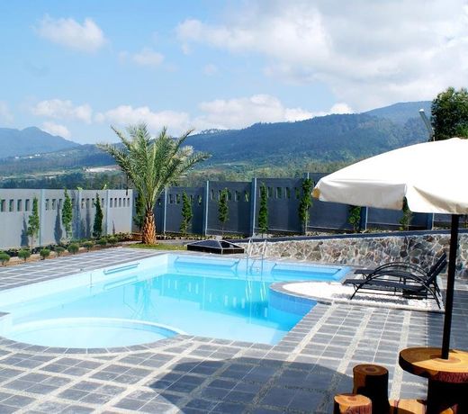 Osmond Villa Resort