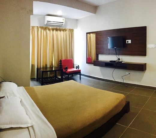 Rivasa Resort - Calangute Beach Walk