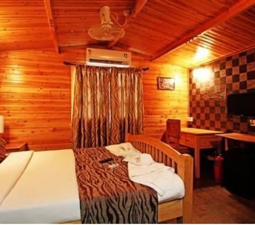 Aryans Hotel