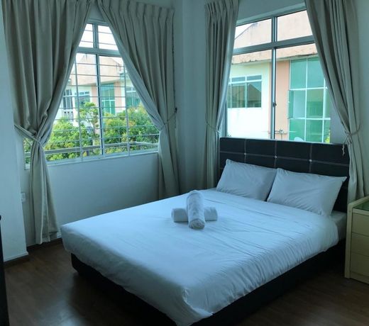Natol Homestay - Kuching
