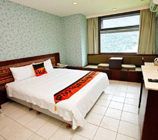 Four Season Beauty Resort