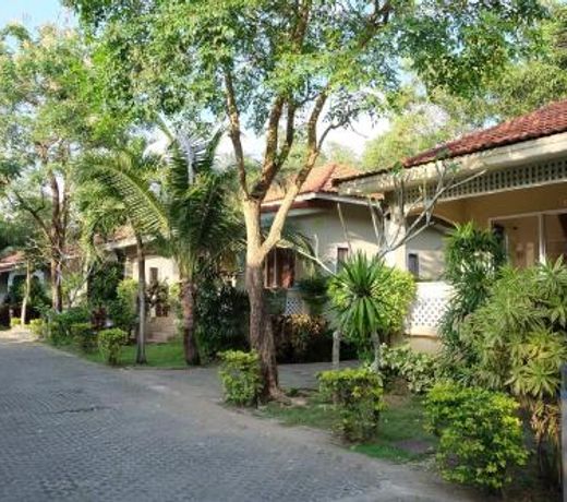 Save House Resort