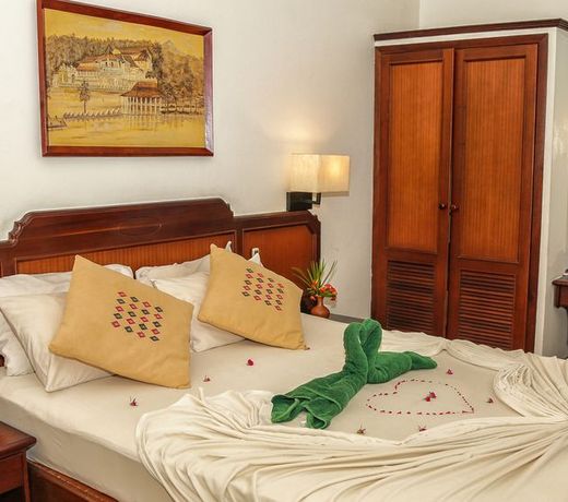 Senani Hotel