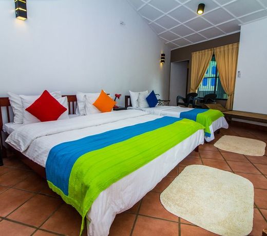 Settle Inn Tourist Lodge