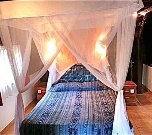 Aahh Bali Bed and Breakfast