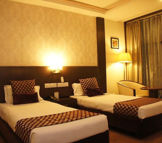 Hotel Surya Plaza