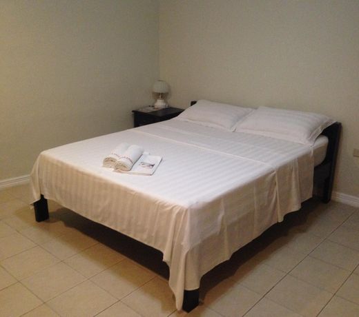 OYO 497 Paradise Hotel