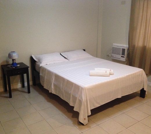 OYO 497 Paradise Hotel