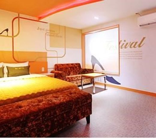 The Hotel 7th