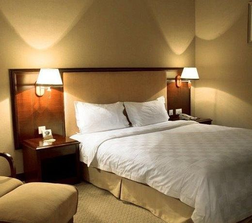 Fourseas Hotel