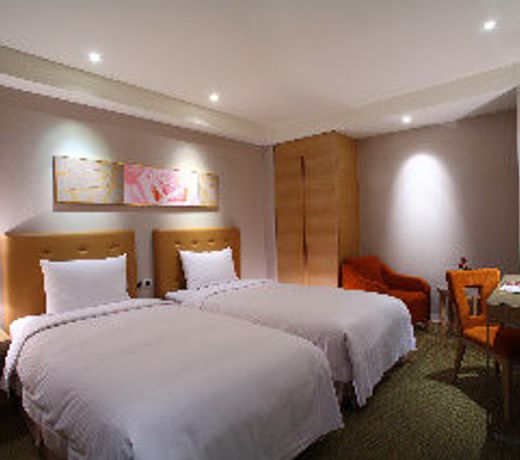 Classic City Resort