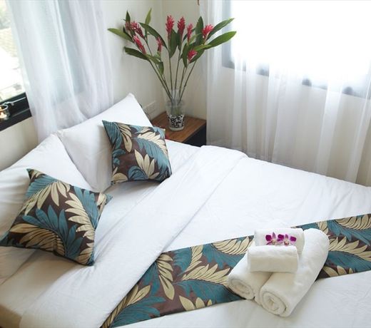 OYO 484 Pannee Residence Khaosan SHA Plus