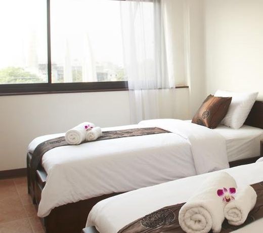OYO 484 Pannee Residence Khaosan SHA Plus