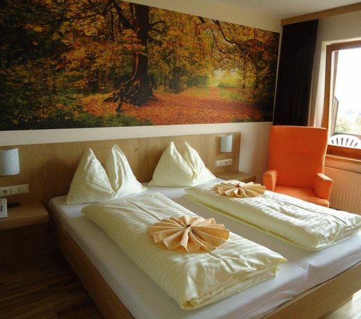 Almfrieden Hotel & Romantikchalet