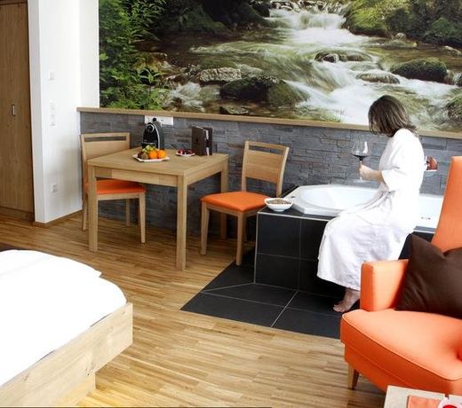 Almfrieden Hotel & Romantikchalet