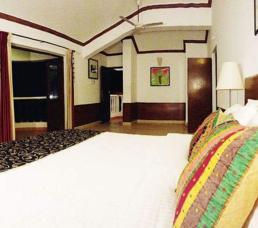 The Camelot Beach Resort - Baga