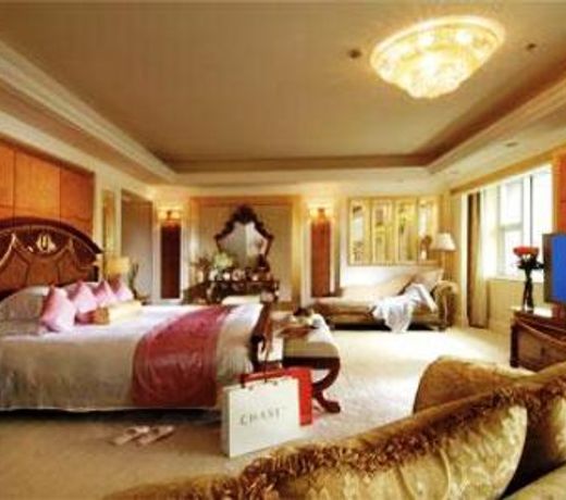 Merlinhood Hotel