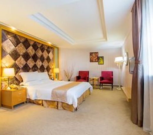 Zhongshan Louis Hotel