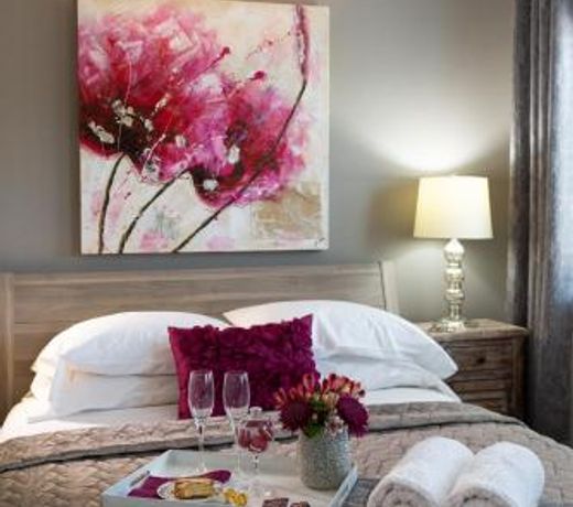 Downtown Luxury Victorian Retreat