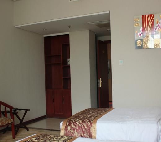 Yingcheng Business Hotel
