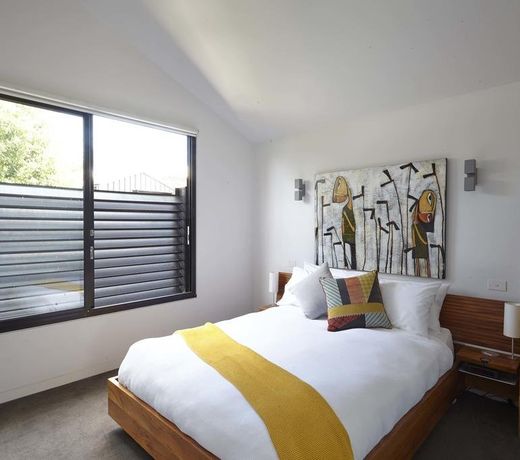 Middle Park in Vogue - Rejuvenate Stays