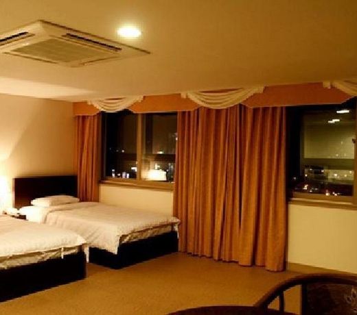 Olympia Hotel