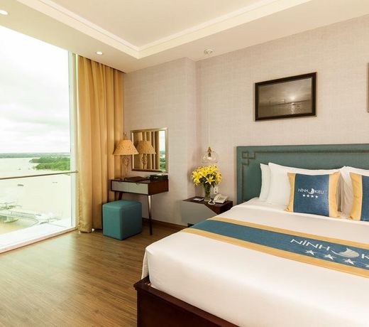 Ninh Kieu Riverside Hotel