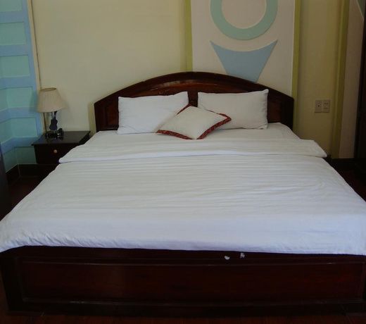 Rich Hotel
