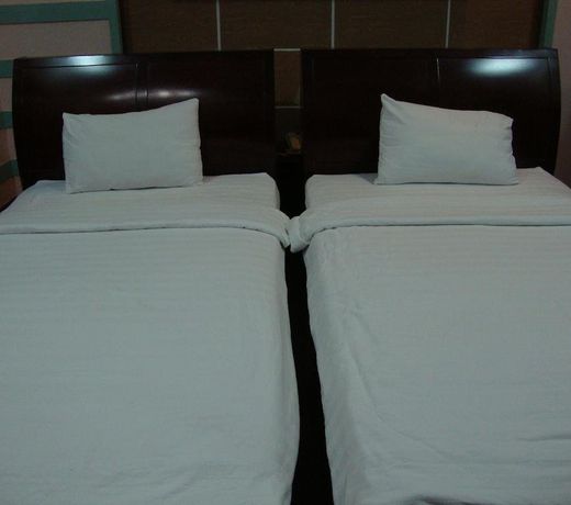 Rich Hotel