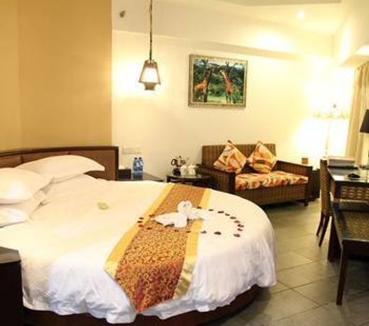 Serengeti Hotel