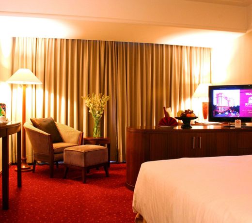 Redtop Hotel & Convention Center