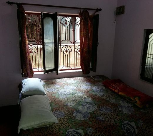 Somit Paying Guest House
