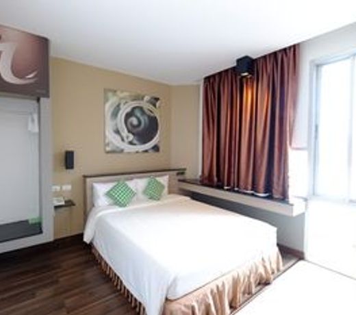 I Hotel